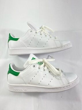 NIB Adidas Stan Smith M20324 Kids Size:4 White Leather Sneakers Green Heel Tab
